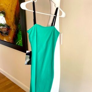 NWT Bebe green midi dress